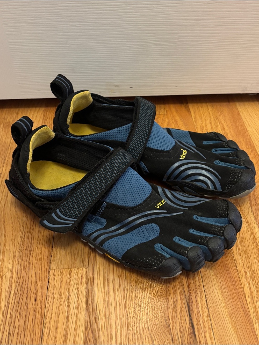 Vibram Men’s Fivefingers Toe Shoes